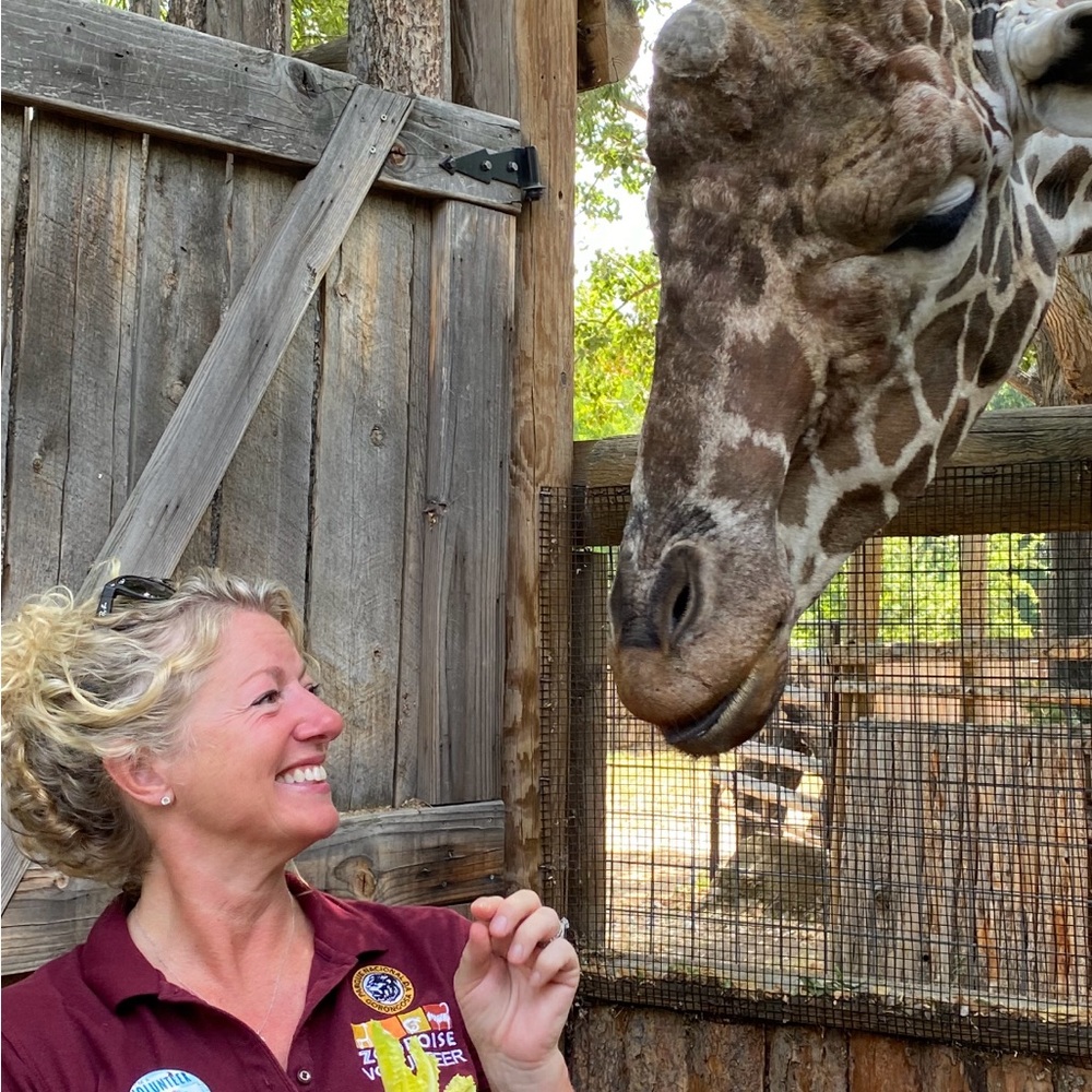 Meet your Posher, Jennifer